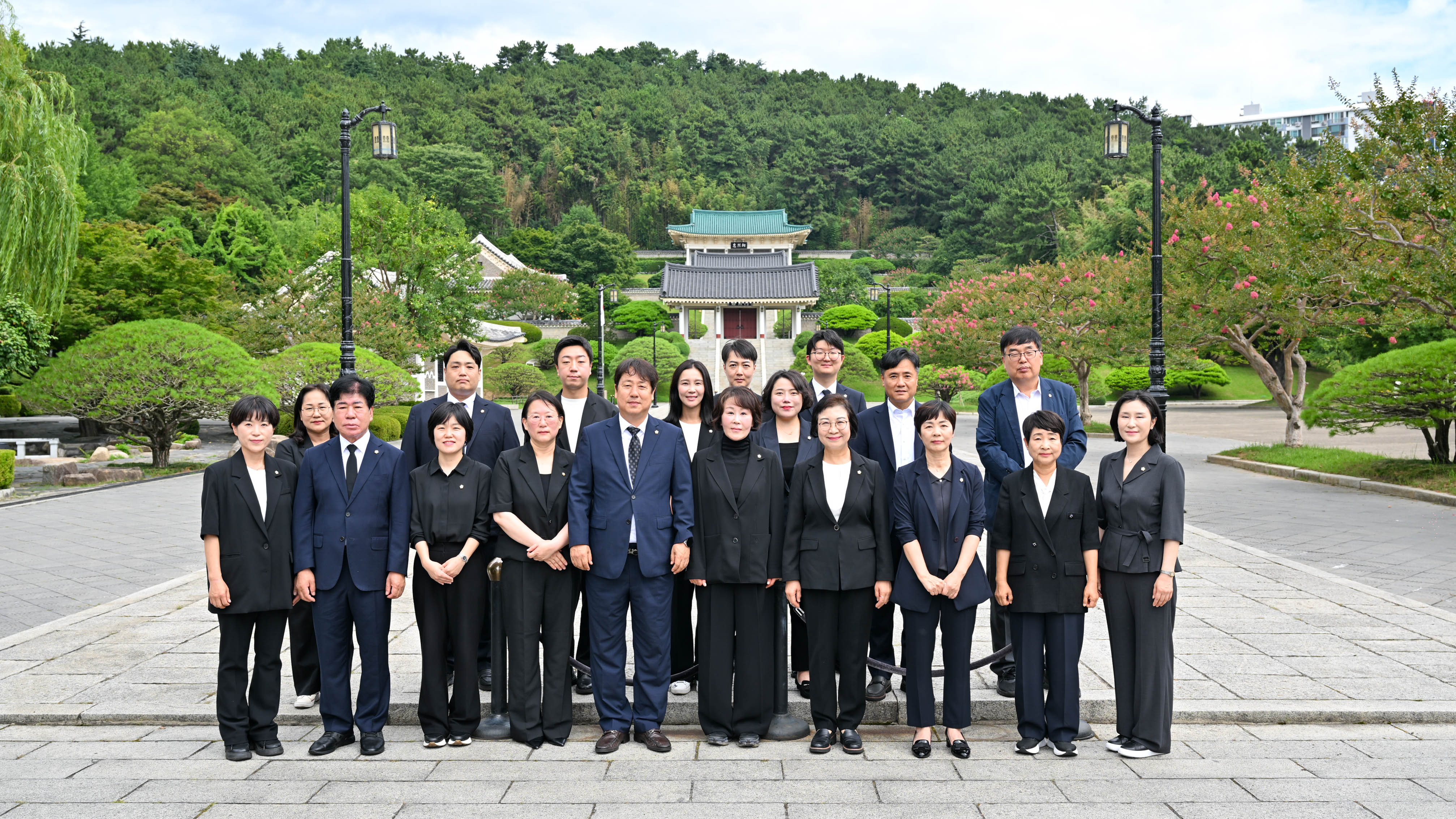 충렬사 참배 1번째 이미지
