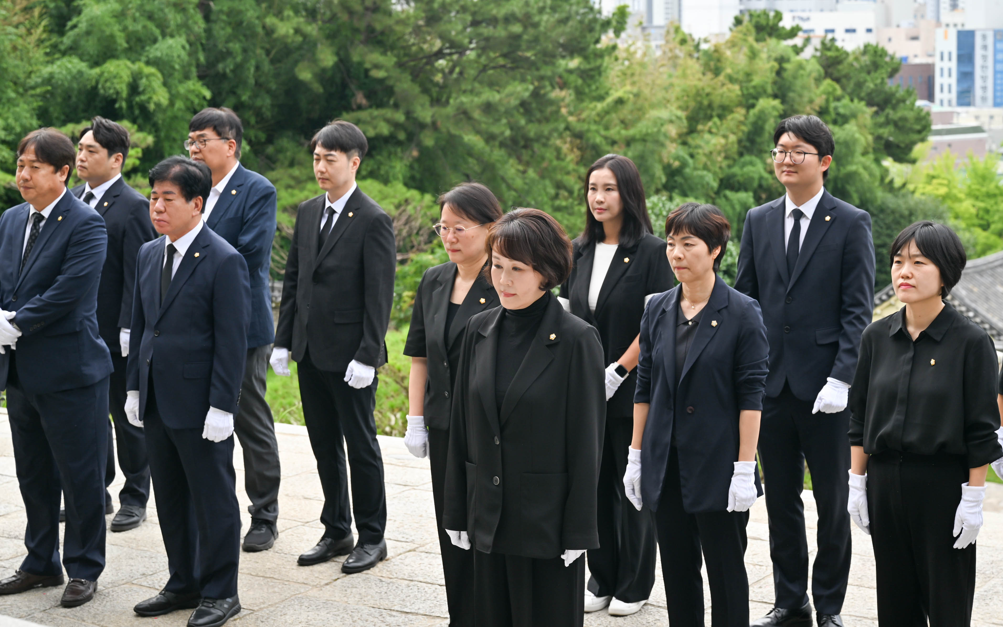 충렬사 참배 3번째 이미지