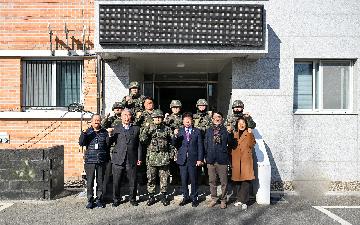 지역 향토부대 위문 방문